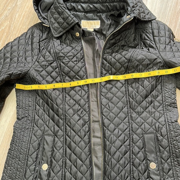 Authentic Michael Kors, Quilted Jacket - Picture 11 of 12